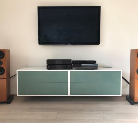 Boeken- en ladenkast hangend - massief vuren - lakbeits