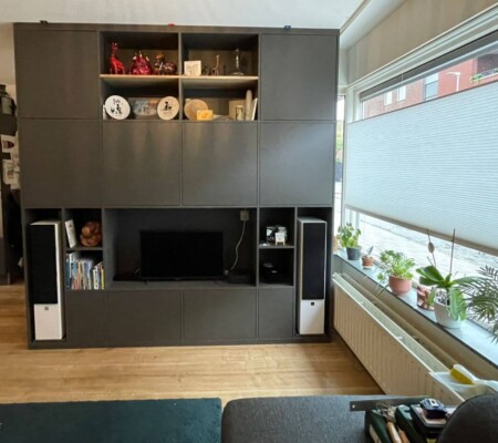 Inbouwkast antraciet en eiken met verlichting