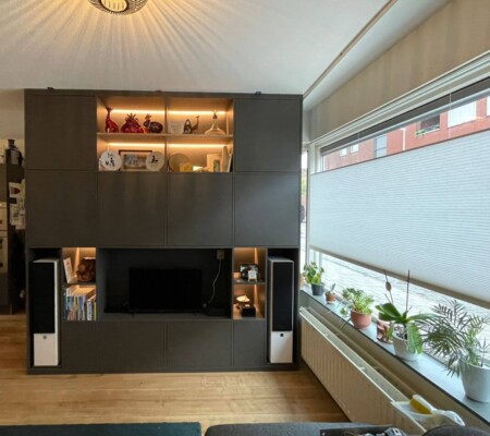 Inbouwkast antraciet en eiken met verlichting