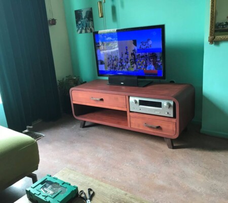 TV meubel retro stijl - massief berken, noten details - afwerking kleurbeits - Skylt